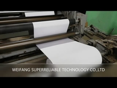 Χυτός ντυμένος ρόλος HM0133 εγγράφου αυτοκόλλητων ετικεττών με το άσπρο glassine σκάφος της γραμμής